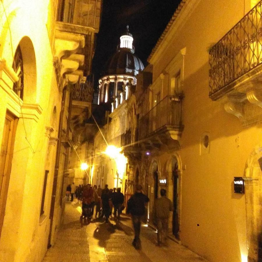 Itinerario Barocco Apartment Ragusa Ibla - Eleganza E Comfort Nel Cuore Del Barocco Siciliano Eksteriør bilde