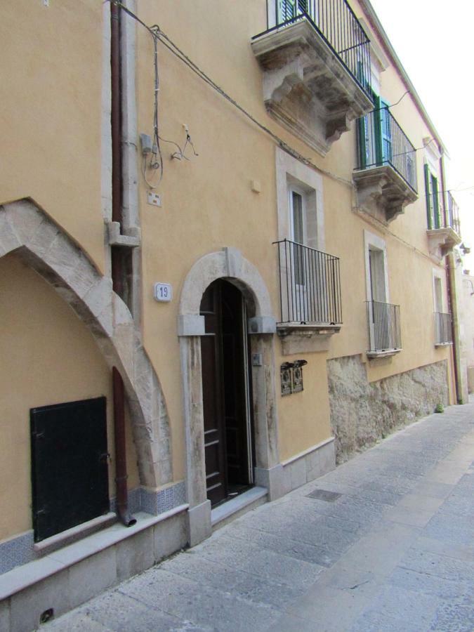 Itinerario Barocco Apartment Ragusa Ibla - Eleganza E Comfort Nel Cuore Del Barocco Siciliano Eksteriør bilde